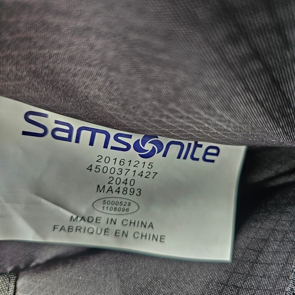 Samsonite Travel Laptop Bag with Tons of Pockets and Luggage Strap - Picture 11 of 13